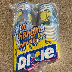 Vintage color changing dixie cups